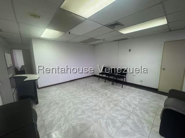 Comercial (Oficina) en Alquiler en Sabana Grande, Distrito Metropolitano - 5