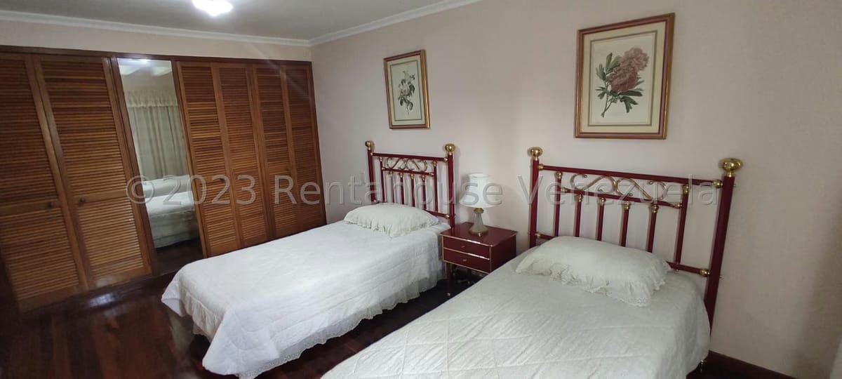 Apartamento (1 Nivel) en Alquiler en Chulavista, Distrito Metropolitano - 12