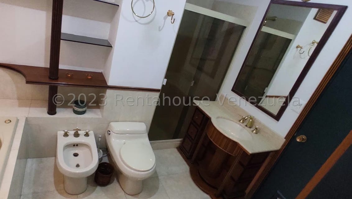 Apartamento (1 Nivel) en Alquiler en Chulavista, Distrito Metropolitano - 15