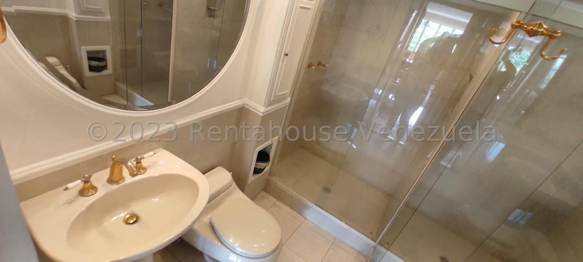 Apartamento (1 Nivel) en Alquiler en Chulavista, Distrito Metropolitano - 10