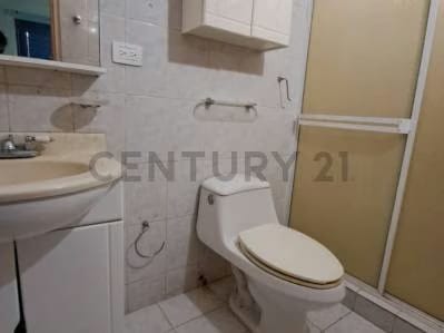 Alquiler de amplia Casa en Urb, Cantarrana-Anaco - 6