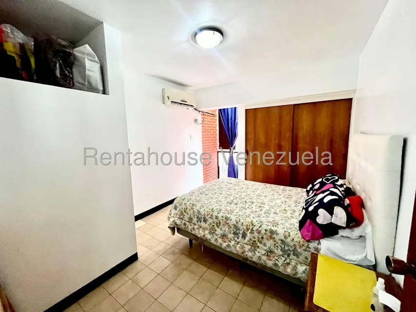 Apartamento (1 Nivel) en Alquiler en Sabana Grande, Distrito Metropolitano - 12
