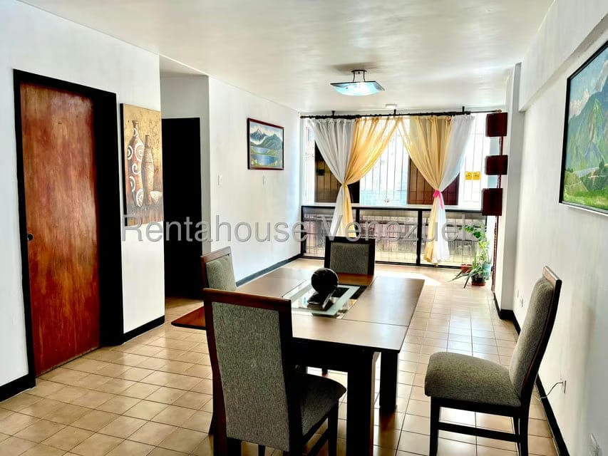 Apartamento (1 Nivel) en Alquiler en Sabana Grande, Distrito Metropolitano - 5