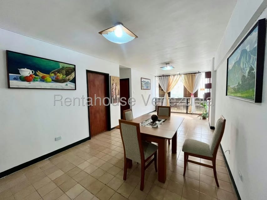 Apartamento (1 Nivel) en Alquiler en Sabana Grande, Distrito Metropolitano - 6