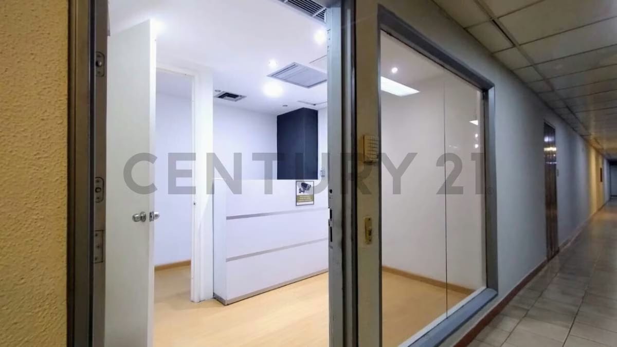 Oficina Lista para Ocupar en Los Cortijos de Lourdes - 2