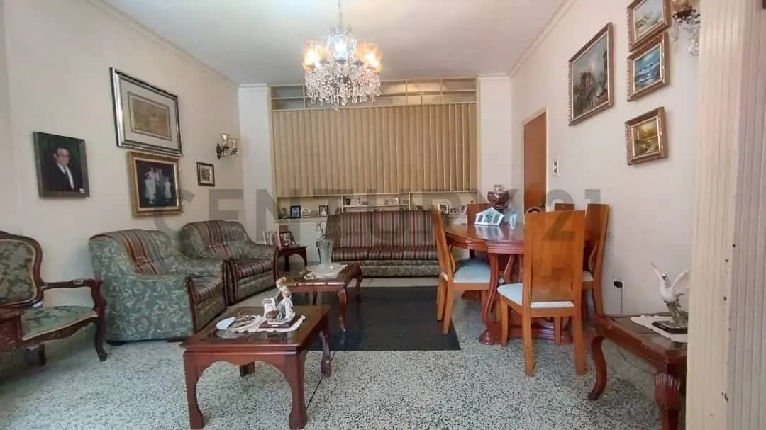 Oportunidad de Inversión. Qta con Potencial Comercial en El Paraiso. - 6