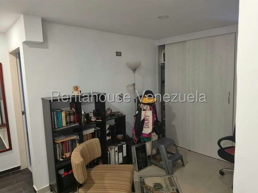 Apartamento (1 Nivel) en Venta en Sector San Pedro, Miranda - 9