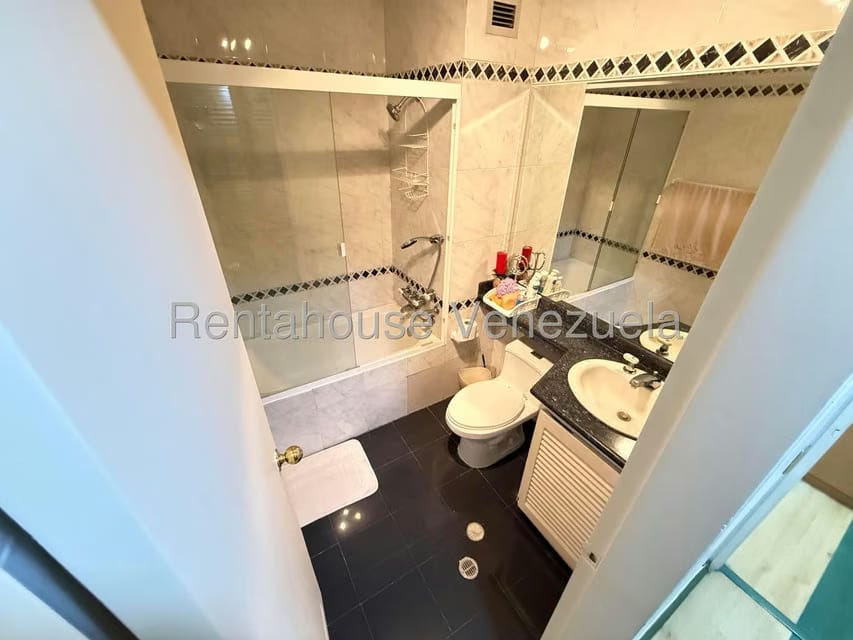 Apartamento (Penthouse) en Alquiler en Colinas de Valle Arriba, Distrito Metropolitano - 14