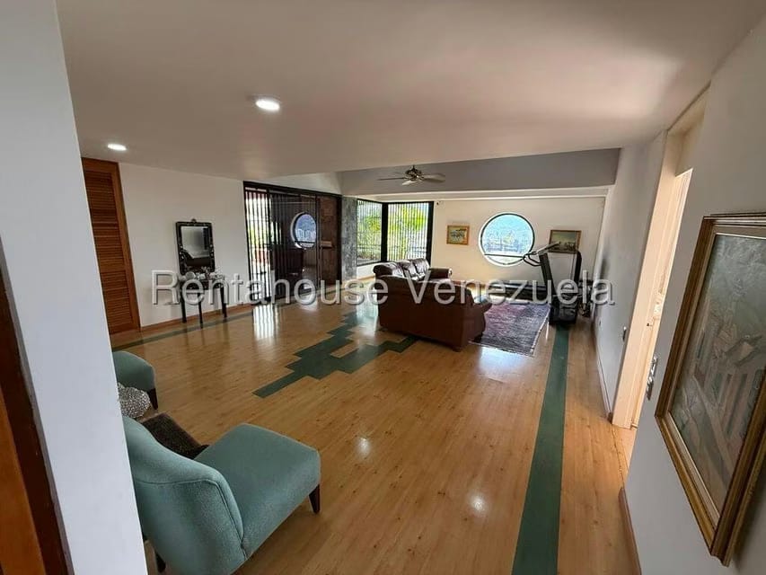 Apartamento (Penthouse) en Alquiler en Colinas de Valle Arriba, Distrito Metropolitano - 52