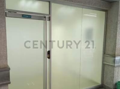 Práctico Local Comercial / Oficina con ellos acabados - 3