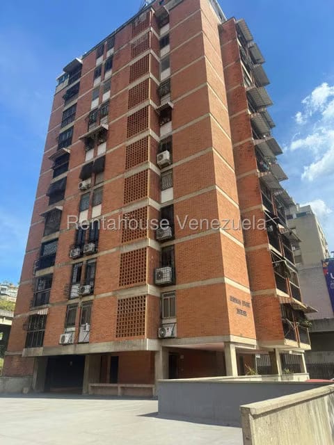 Apartamento (1 Nivel) en Alquiler en Las Mercedes, Distrito Metropolitano
