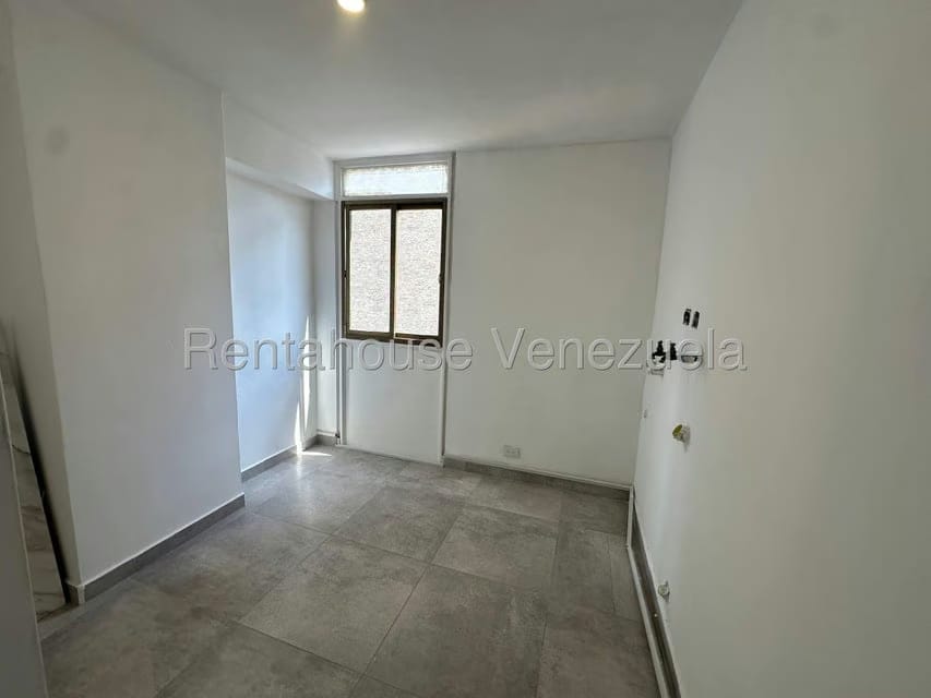 Apartamento (1 Nivel) en Alquiler en Las Mercedes, Distrito Metropolitano - 14