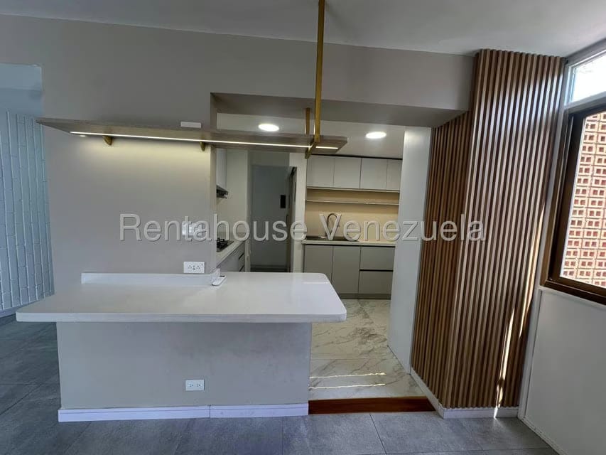 Apartamento (1 Nivel) en Alquiler en Las Mercedes, Distrito Metropolitano - 4