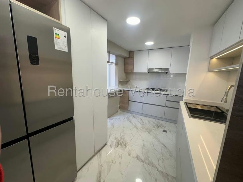Apartamento (1 Nivel) en Alquiler en Las Mercedes, Distrito Metropolitano - 6