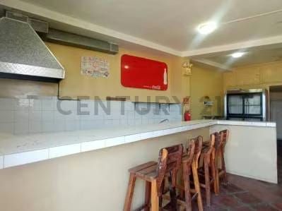 ML - Venta de Local Comercial en Playa Verde - 7