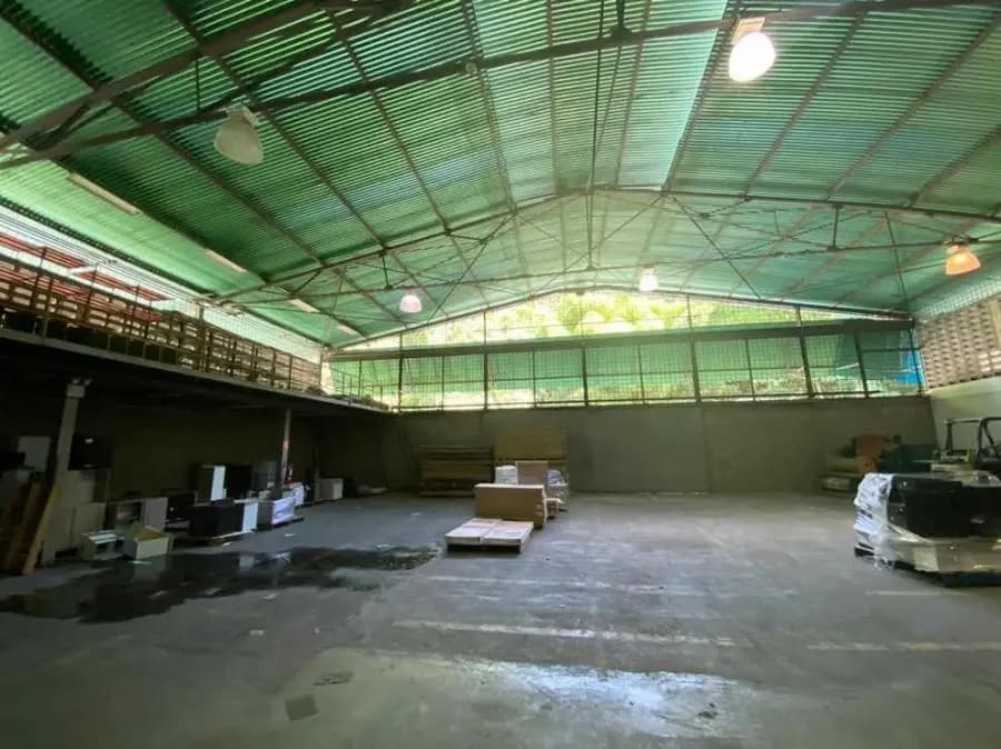 Galpon en Venta en Caracas - 3