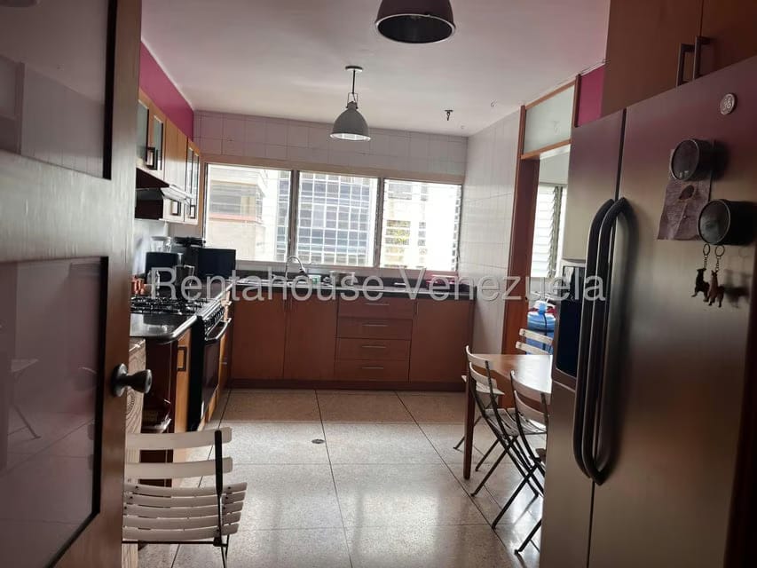 Apartamento (1 Nivel) en Alquiler en La Florida, Distrito Metropolitano - 11