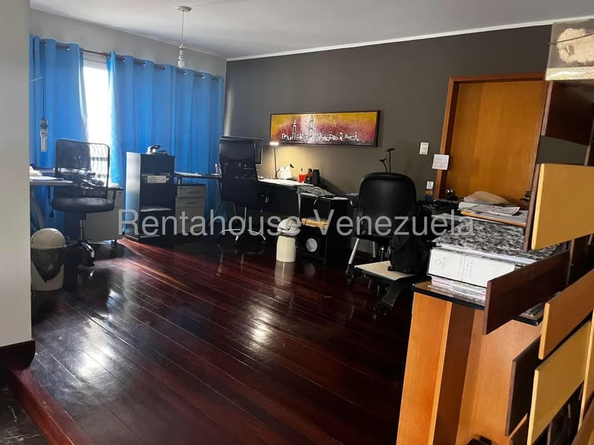 Apartamento (1 Nivel) en Alquiler en La Florida, Distrito Metropolitano - 15