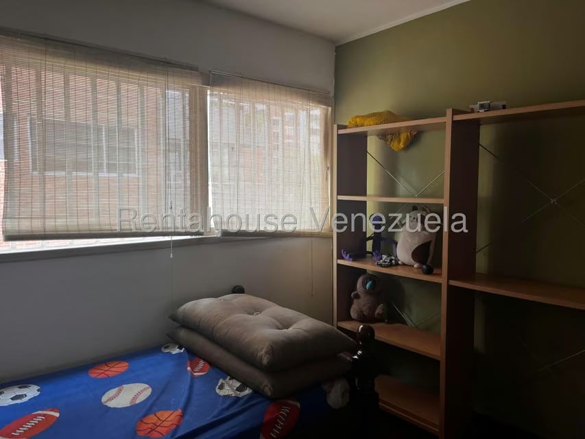 Apartamento (1 Nivel) en Alquiler en La Florida, Distrito Metropolitano - 31