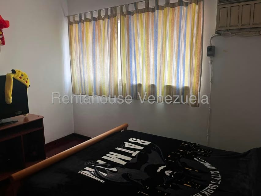 Apartamento (1 Nivel) en Alquiler en La Florida, Distrito Metropolitano - 43