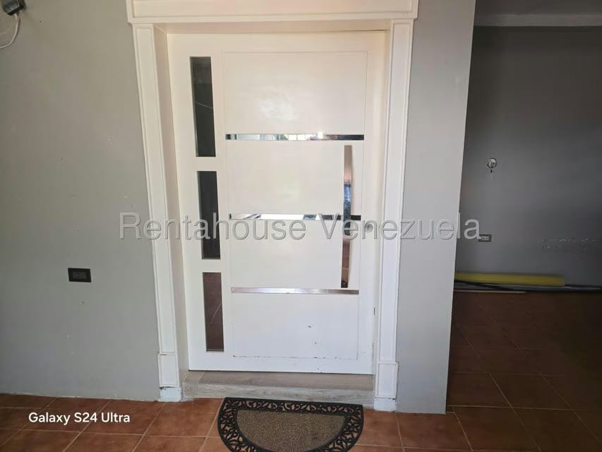 Casa (1 Nivel) en Venta en Los Laureles, Zulia - 2