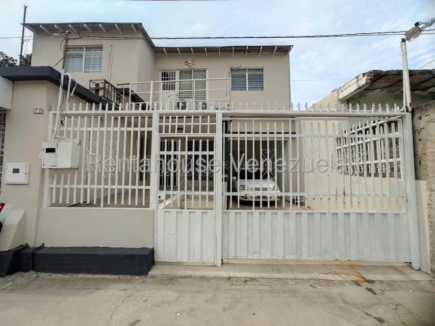 Comercial (Local Comercial) en Alquiler en Centro, Lara - 23