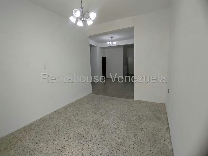 Comercial (Local Comercial) en Alquiler en Centro, Lara - 4