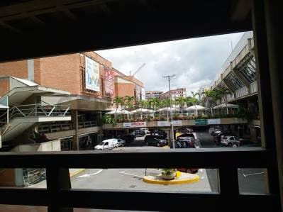 Local Comercial en Alquiler - Unicentro El Marqués, Caracas - ¡Alto Tráfico! - 7