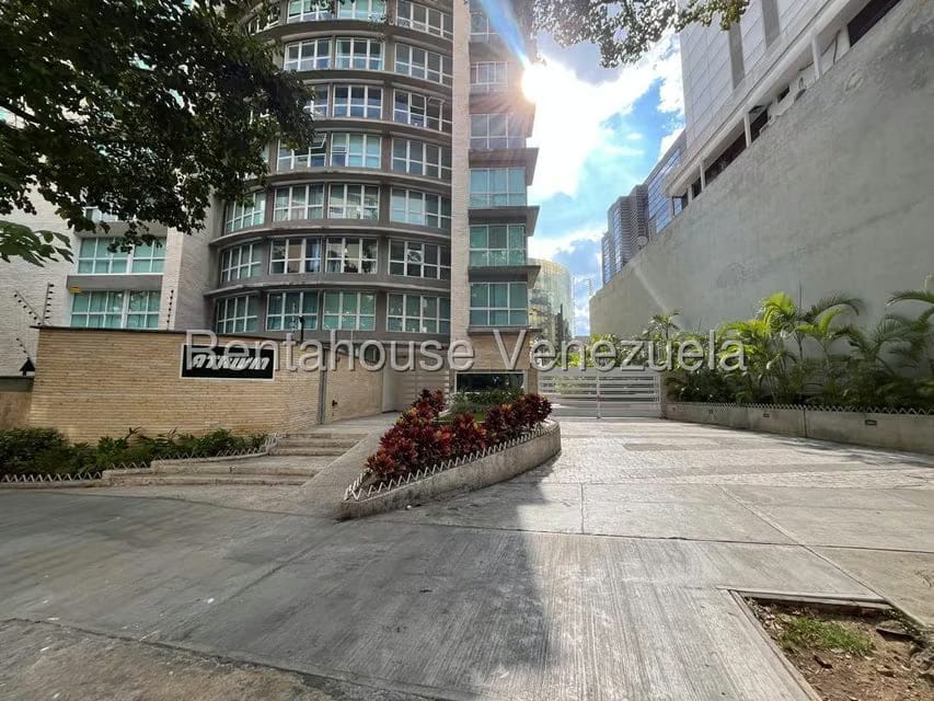 Apartamento (1 Nivel) en Alquiler en El Rosal, Distrito Metropolitano - 3