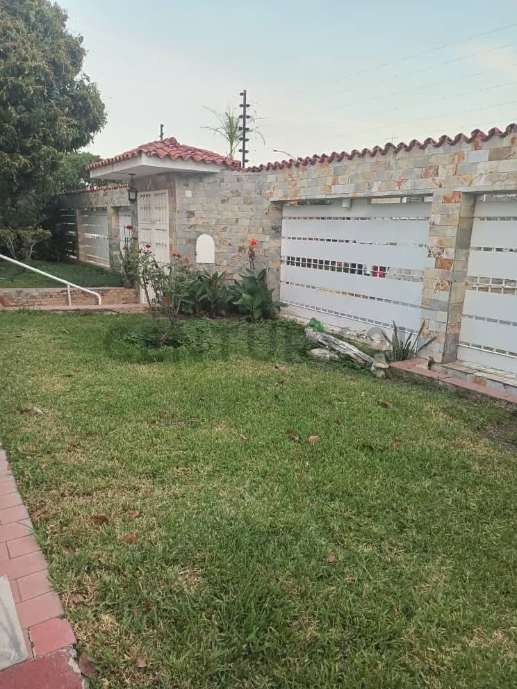 Casa Familiar en Colinas de Vista Alegre: Tu Refugio Ideal!