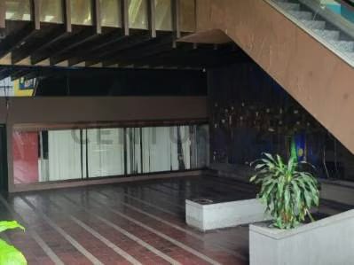 Venta de Oficina para usos múltiples - 2