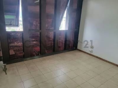 Venta de Oficina para usos múltiples - 5