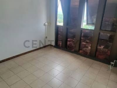 Venta de Oficina para usos múltiples - 7