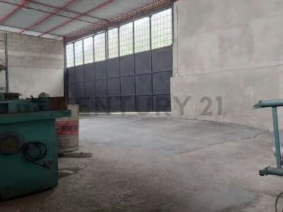 GALPÓN RECIÉN CONSTRUIDO CON VIVIENDA - 3