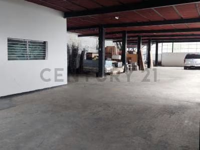 GALPÓN RECIÉN CONSTRUIDO CON VIVIENDA - 4