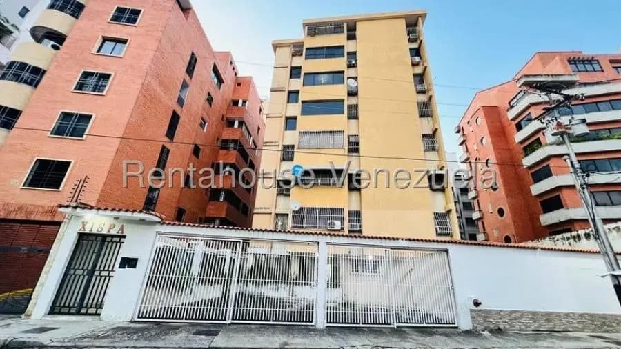 Apartamento en Venta en Las Delicias Maracay - 10