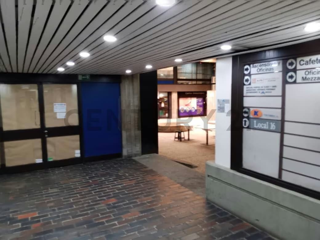 CS - VENTA DE LOCAL COMERCIAL. CENTRO COMERCIAL LA PIRÁMIDES - 10