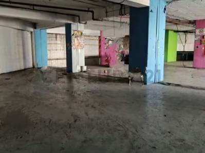 Venta Local Comercial, a pie de calle, de 1047 mtrs2 en Lebrun, Petare, Caracas - 4