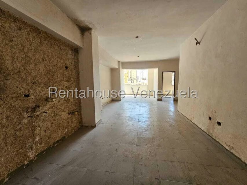 Apartamento (1 Nivel) en Venta en Zona Centro, Aragua - 2