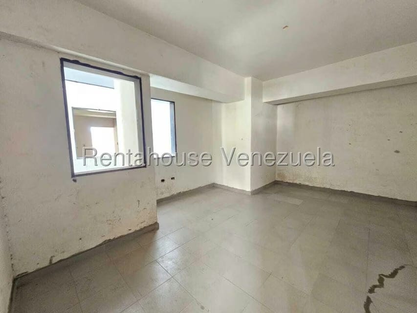 Apartamento (1 Nivel) en Venta en Zona Centro, Aragua - 12