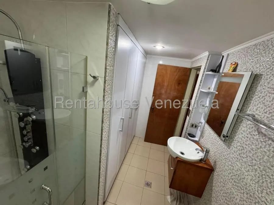 Apartamento en Alquiler en Los Palos Grandes Caracas - 14