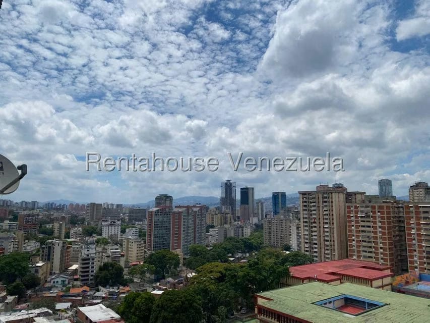Apartamento (1 Nivel) en Alquiler en Parroquia San Jose, Distrito Metropolitano - 14