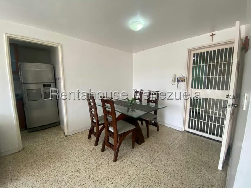 Apartamento (1 Nivel) en Alquiler en Parroquia San Jose, Distrito Metropolitano - 7