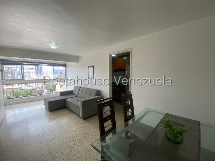 Apartamento (1 Nivel) en Alquiler en Parroquia San Jose, Distrito Metropolitano - 8