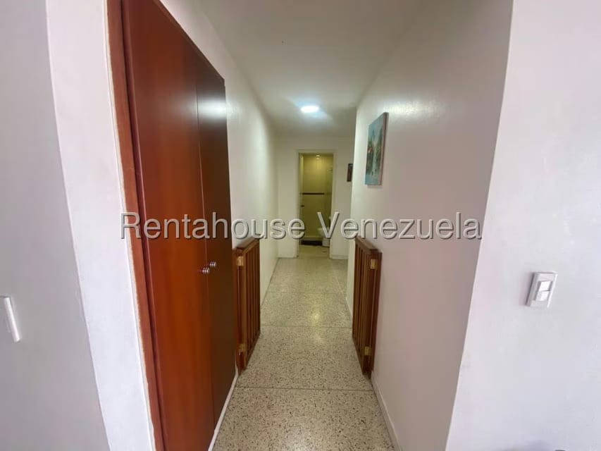 Apartamento (1 Nivel) en Alquiler en Parroquia San Jose, Distrito Metropolitano - 10