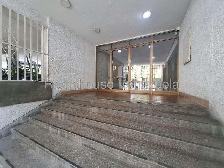 Apartamento (1 Nivel) en Venta en El Paraiso, Distrito Metropolitano - 2