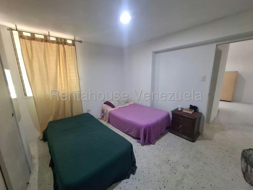 Apartamento (1 Nivel) en Venta en El Paraiso, Distrito Metropolitano - 23