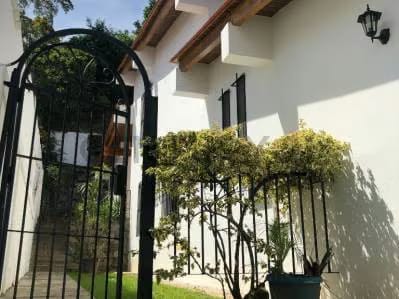 Casa en Venta en Prados del Este 420m2 OB013