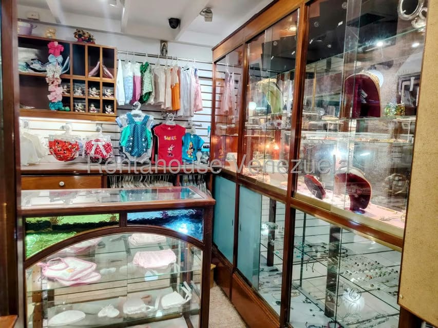 Negocios y Empresas (Comercio) en Venta en Prados del Este, Distrito Metropolitano - 5