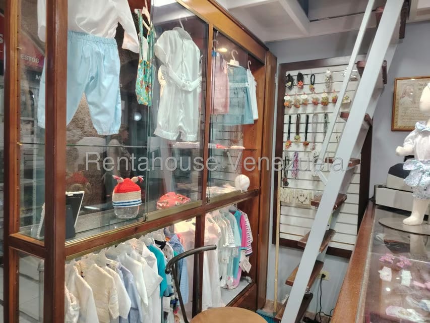 Negocios y Empresas (Comercio) en Venta en Prados del Este, Distrito Metropolitano - 9